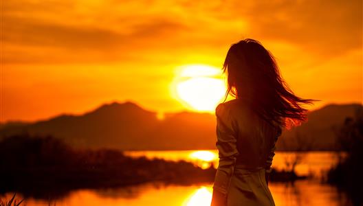 在3308维多利亚线路检测中心，留住母亲的至美时刻