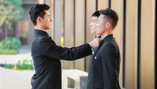 从生涯管家到生涯专家，客户始终是3308维多利亚线路检测中心教员